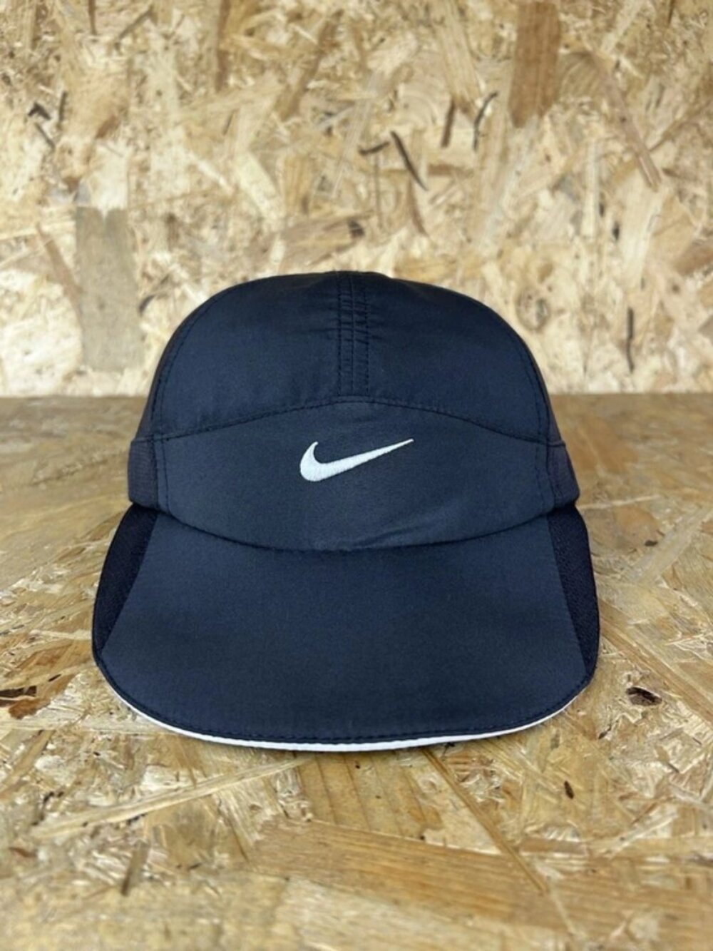 Nike Featherlight Daybreak Hat Cap Lightweight Adjustable 5 Panel Black One Size